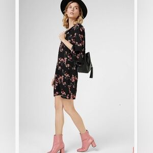🌸Vero Moda floral black straight dress